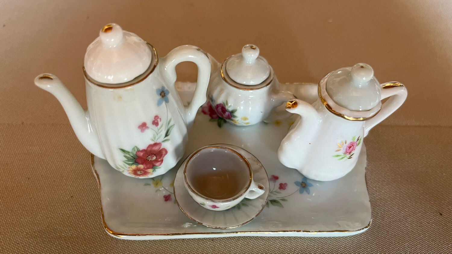 Set of 2 vintage doll coffee sets