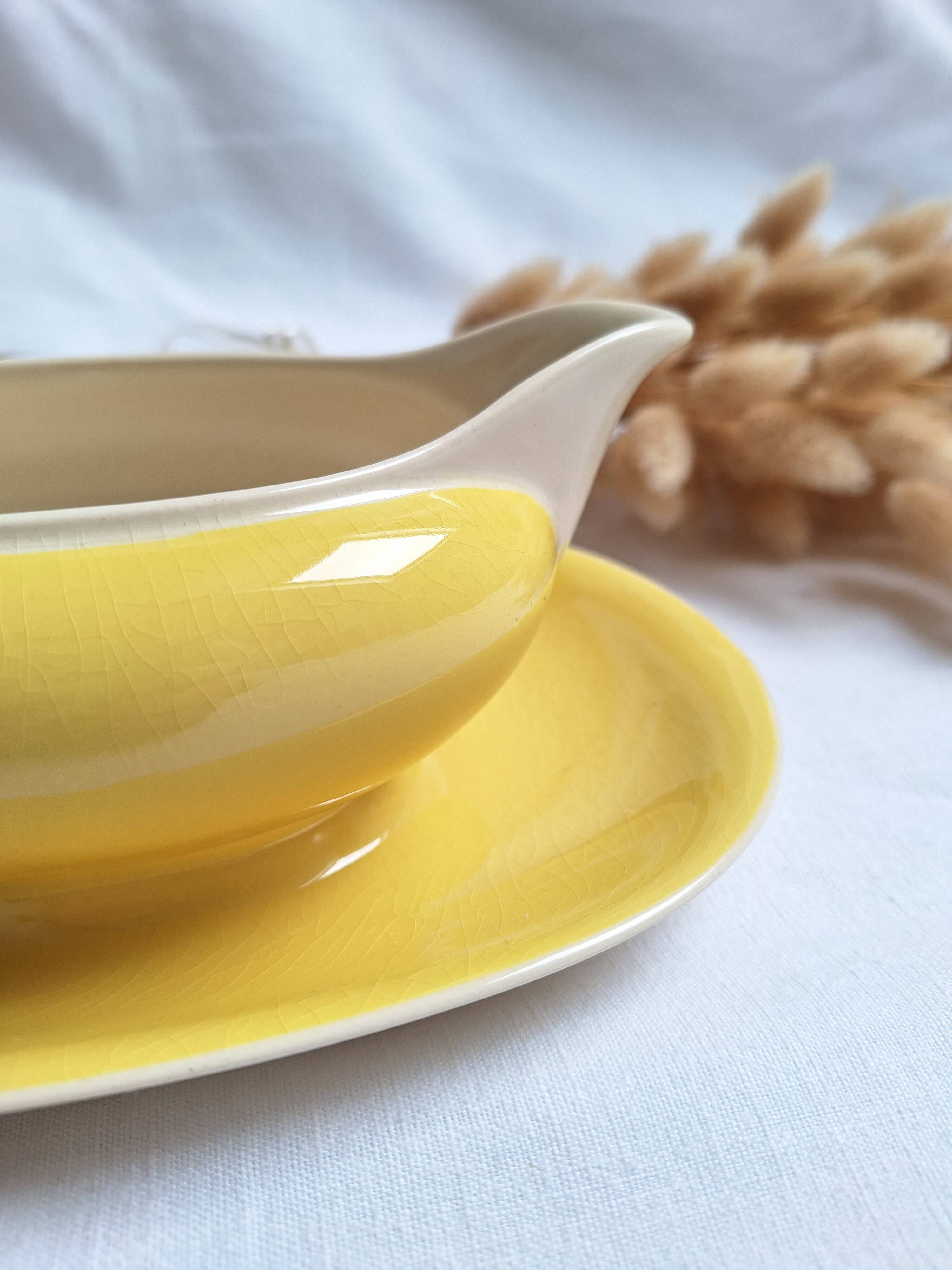 Villeroy & Boch yellow sauce boat