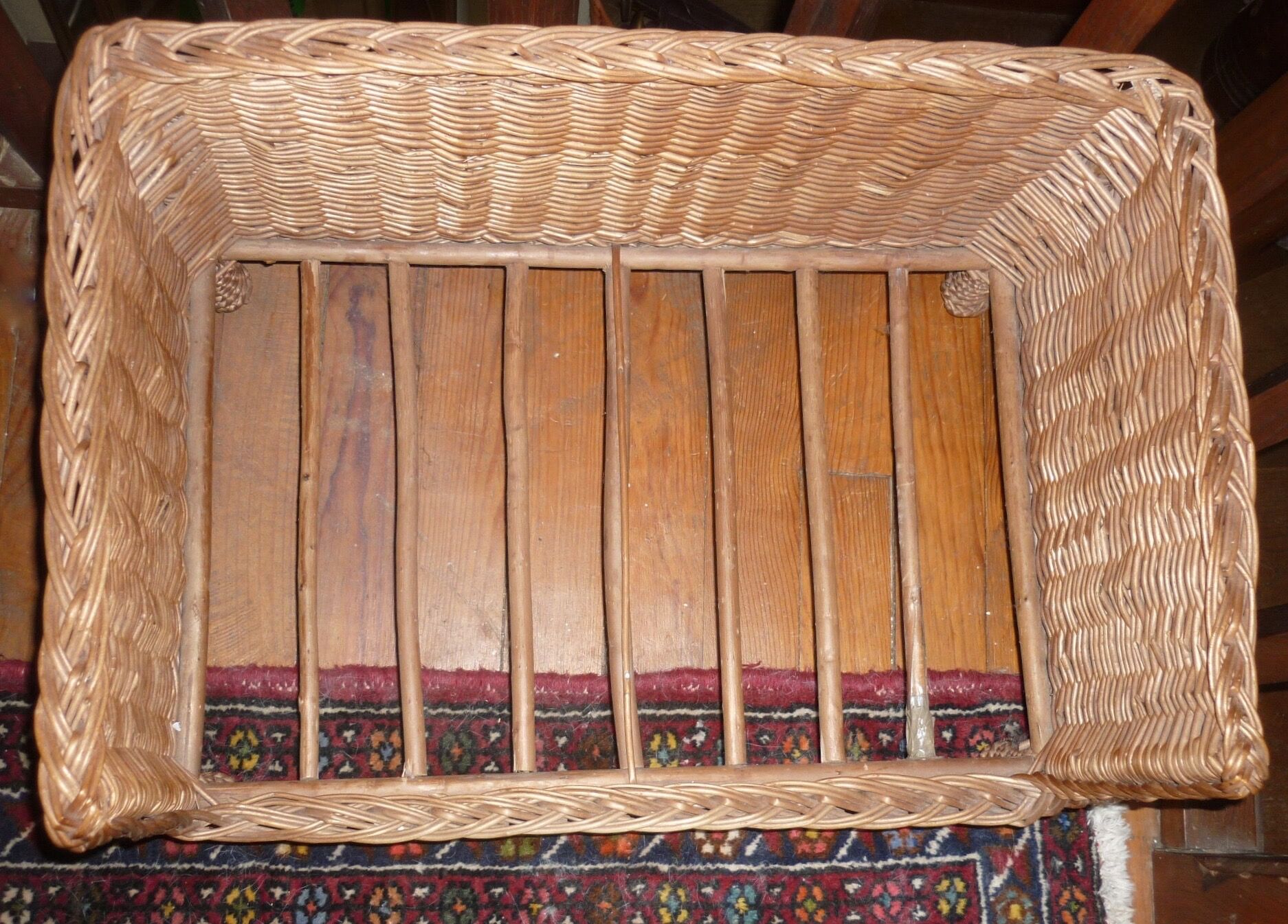 Wicker sofa basket