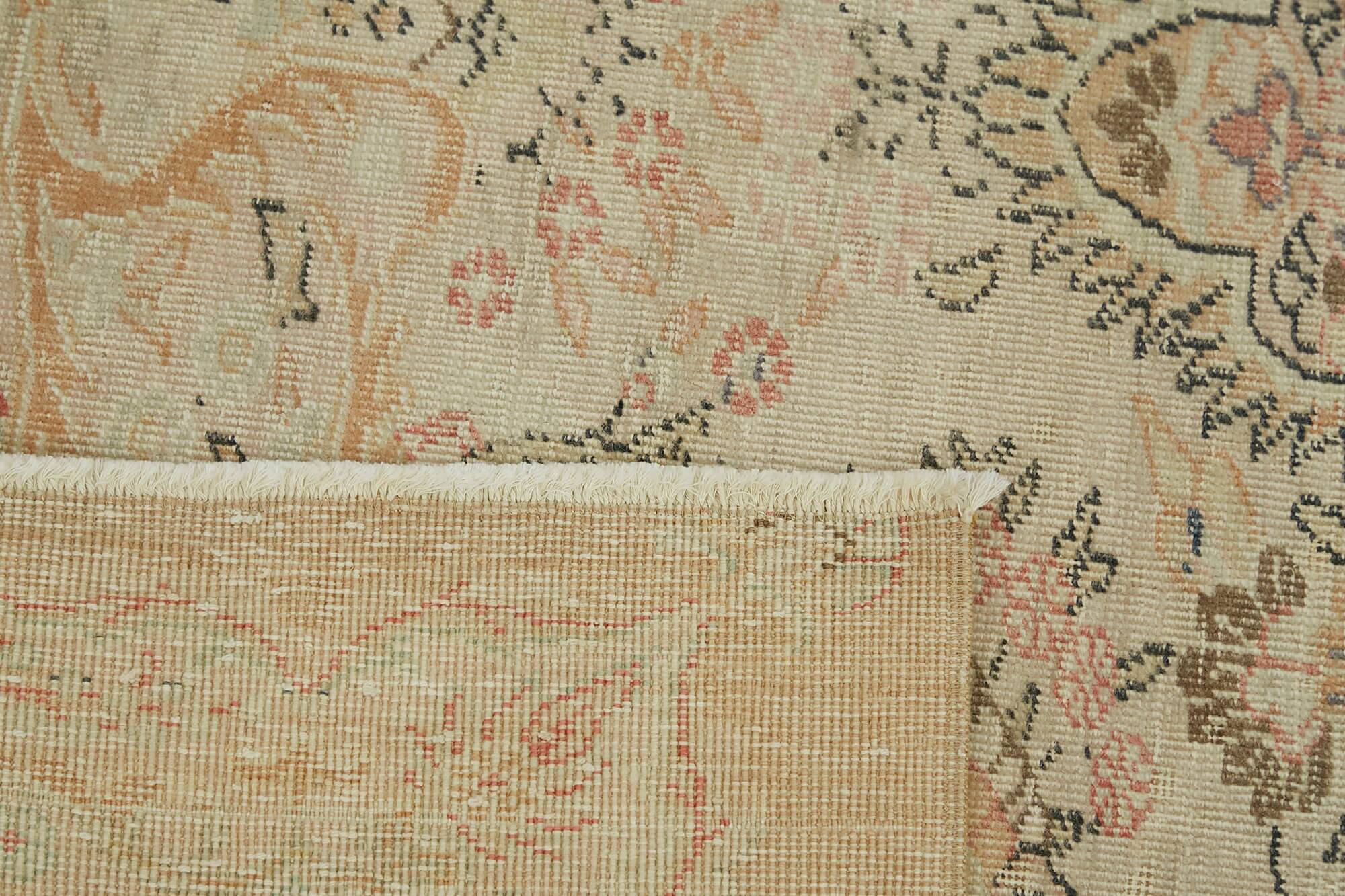 Turkish Vintage Anatolian Rug 137 cm x 208 cm