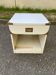 Table de chevet scandinave blanche style bateau en bois