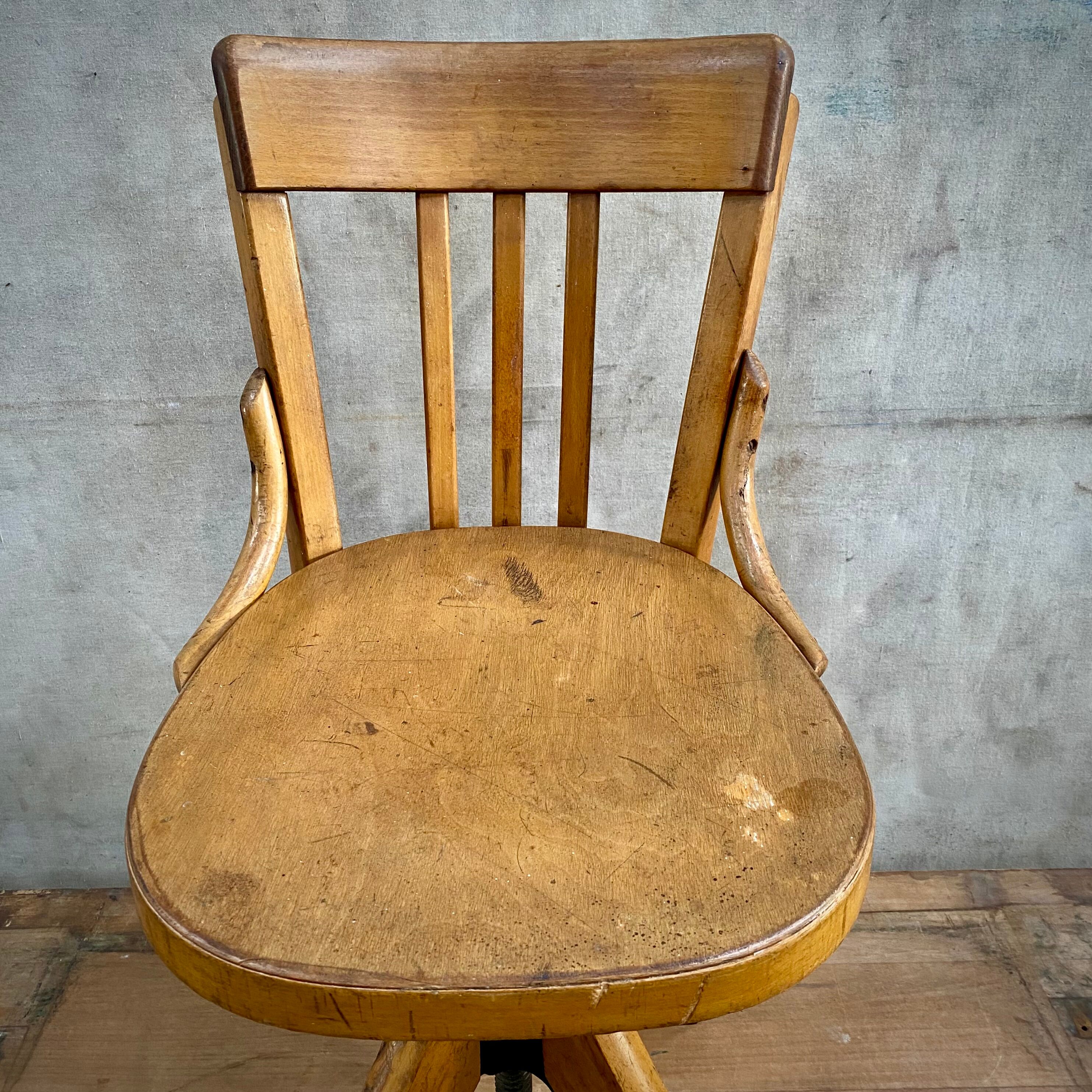 Baumann workshop chair