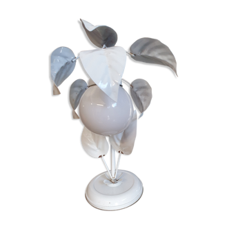 Leaf shape lamp