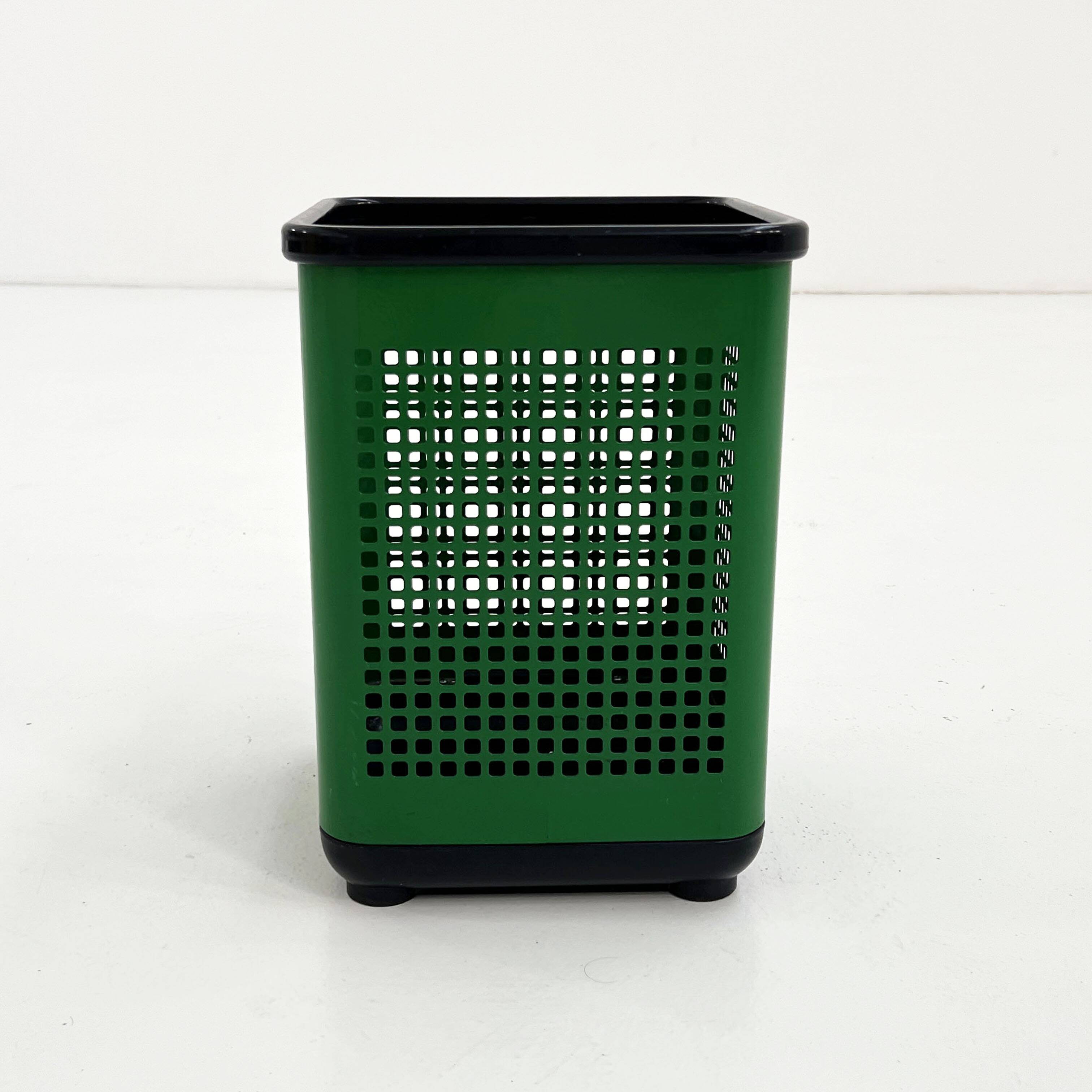 Green paper bin by Neolt, 1980