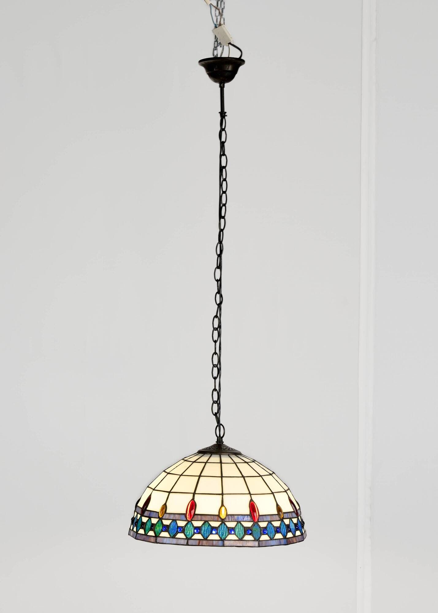 Lampe suspendue en verre teinté de style Tiffany
