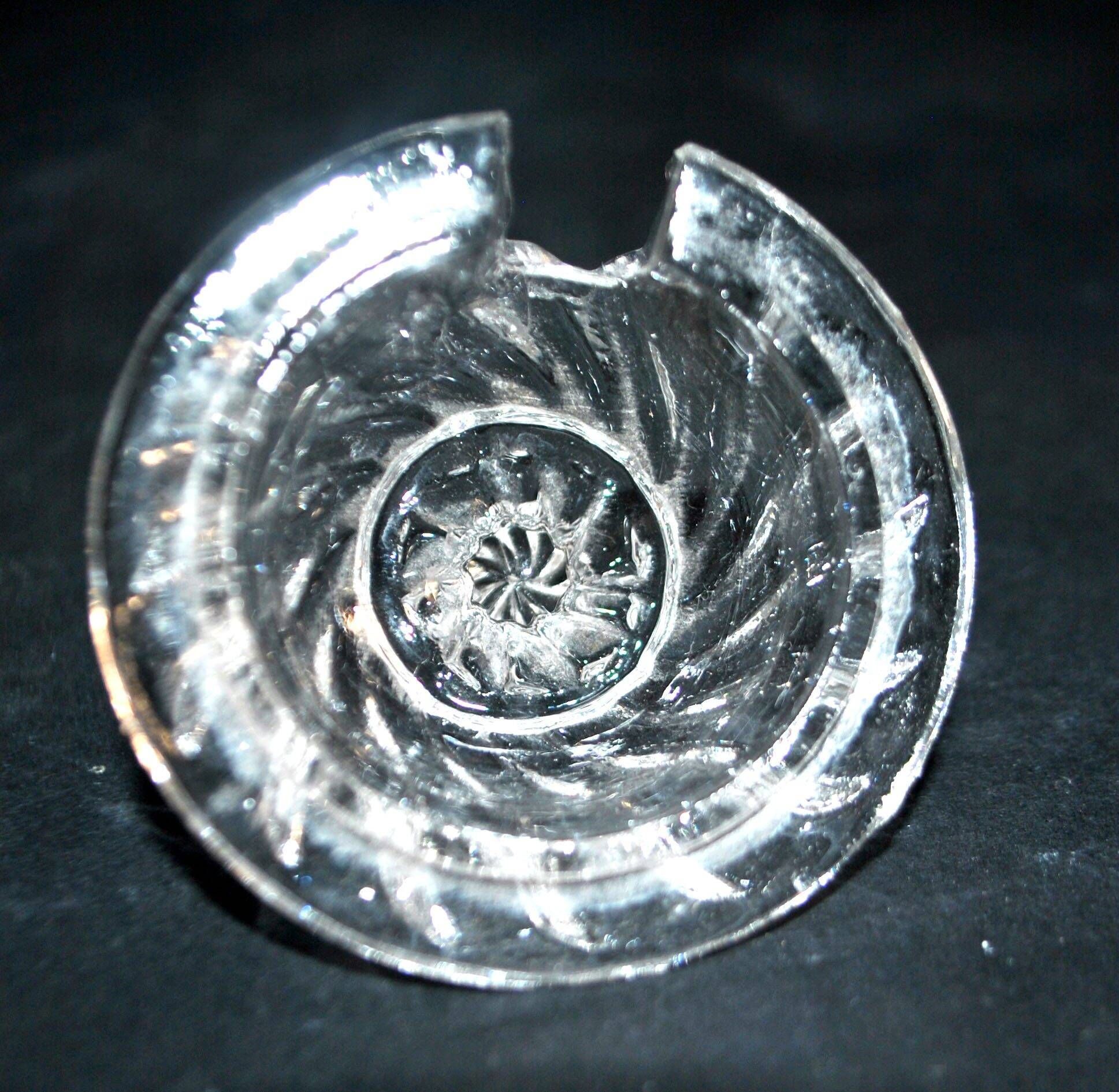 Vallerysthal rotating tableware – retro glass servant for salt, pepper, and mustard.