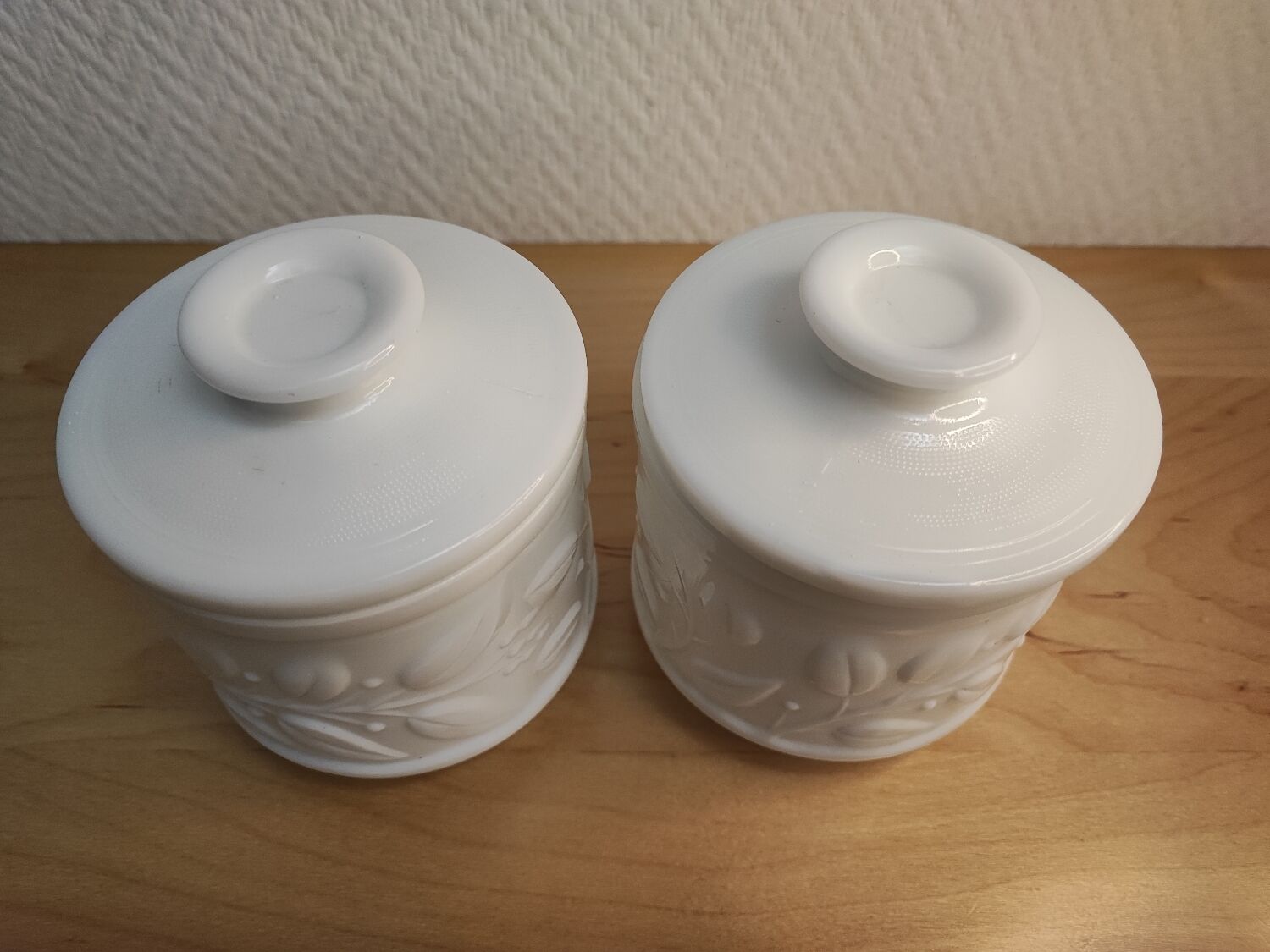 Pots en verre opale