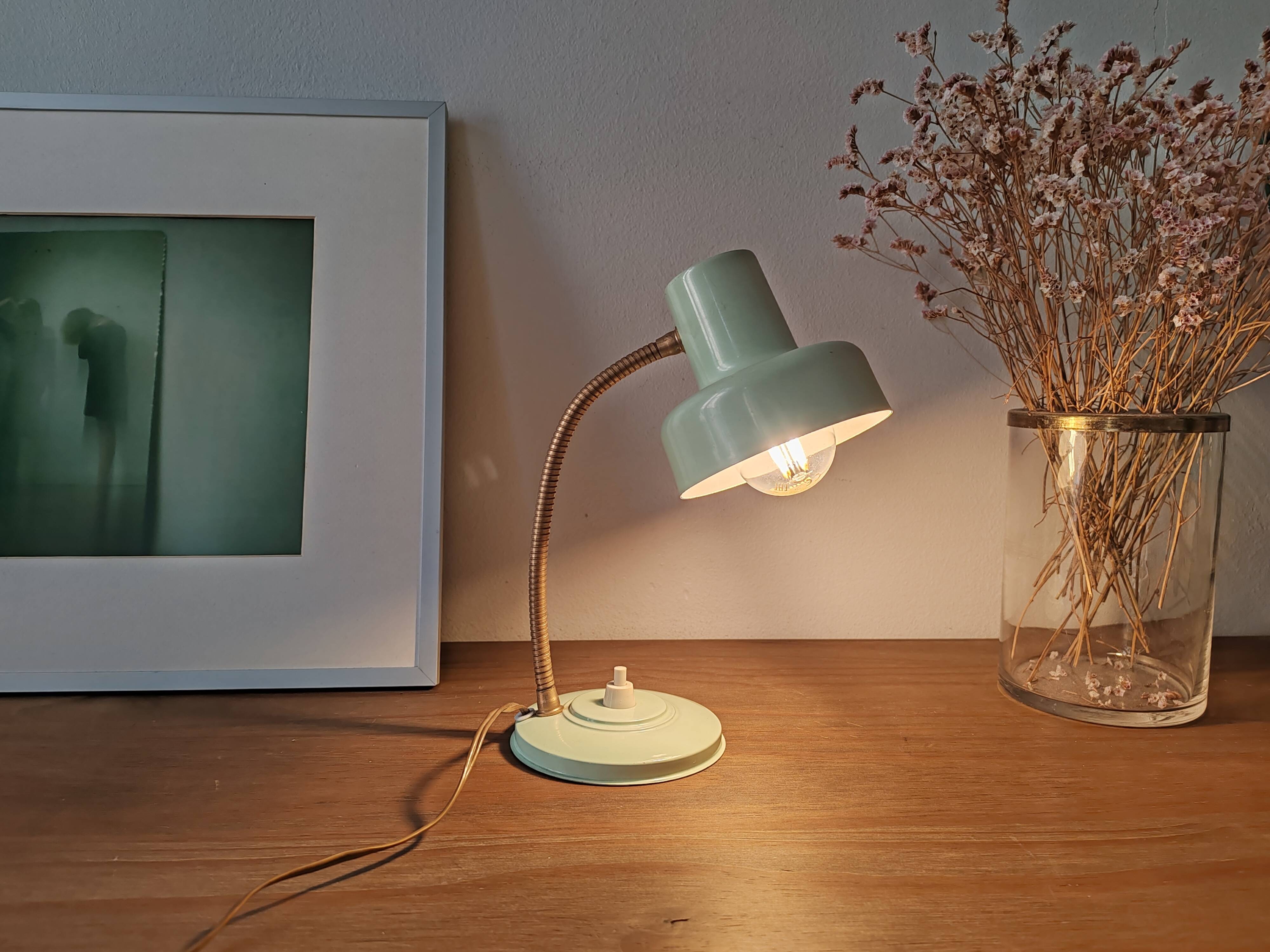 Adjustable vintage table lamp