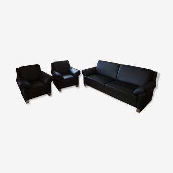 Puhlmann leather sofa with two armchairs