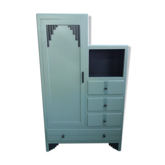 Armoire escalier