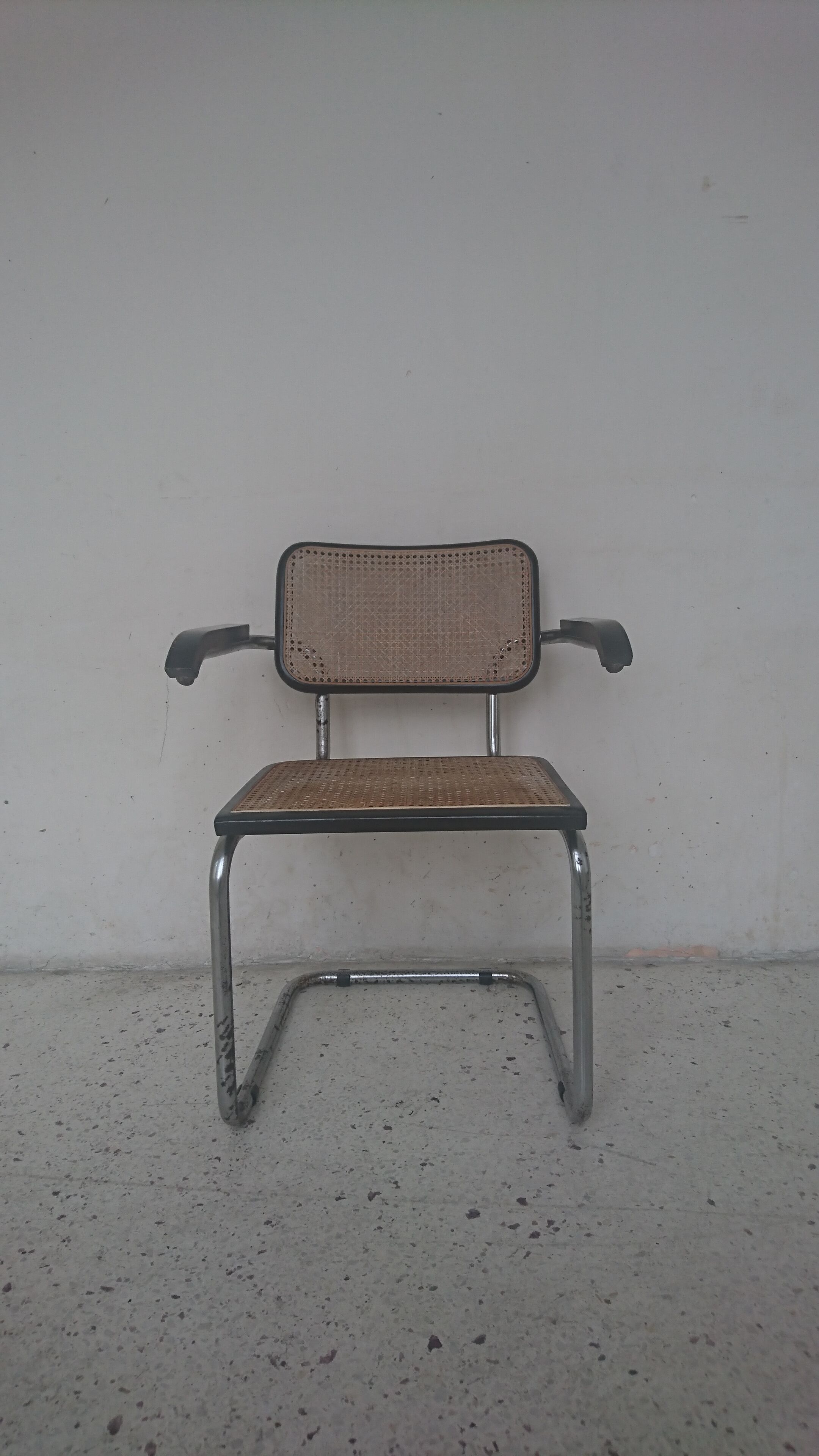 Paire de fauteuils Cesca B64 de Marcel Breuer