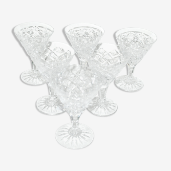 Série de 6 verres à porto sur pied conique en cristal taillé