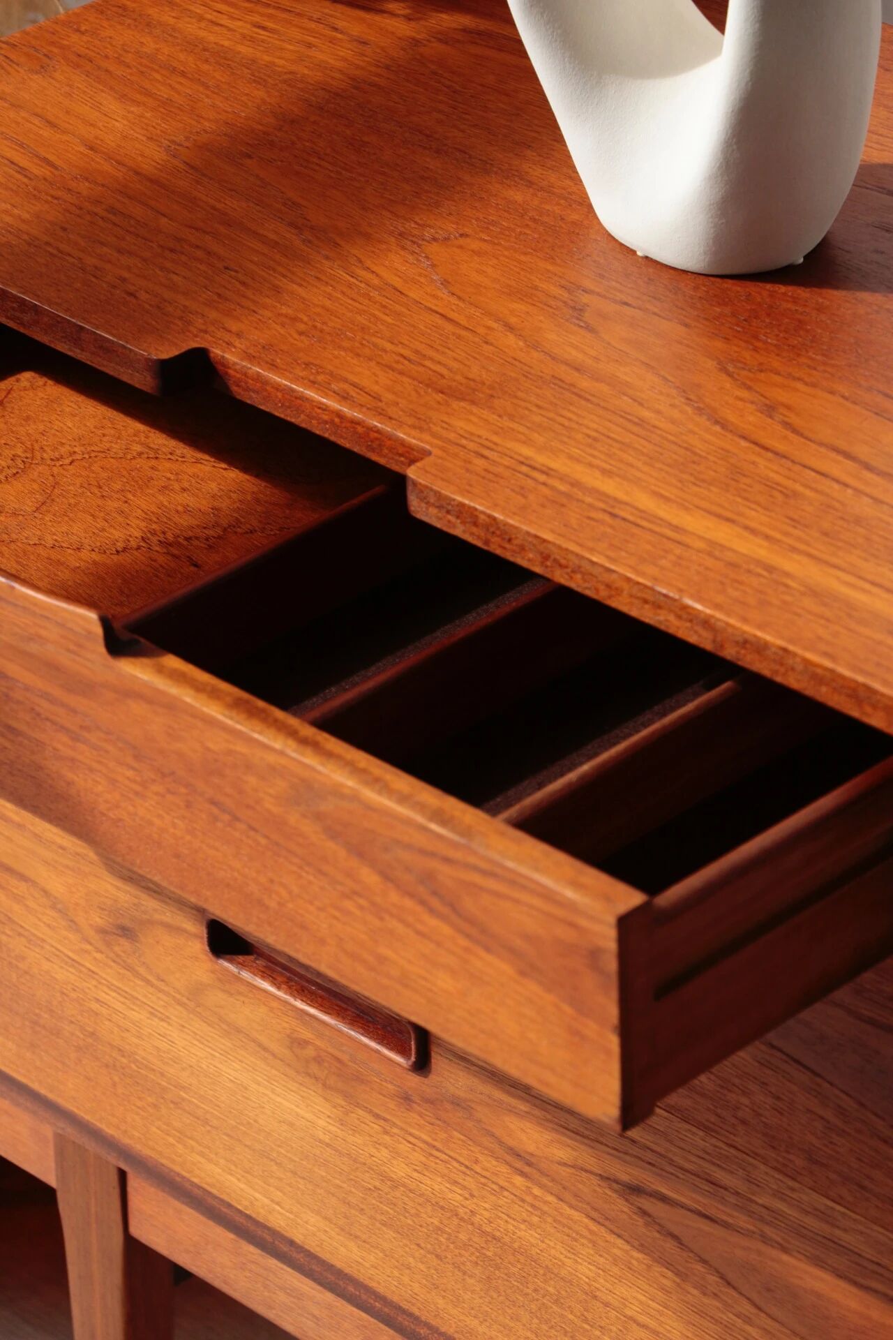 Enfilade Nathan in teak (1960s) – restored English design