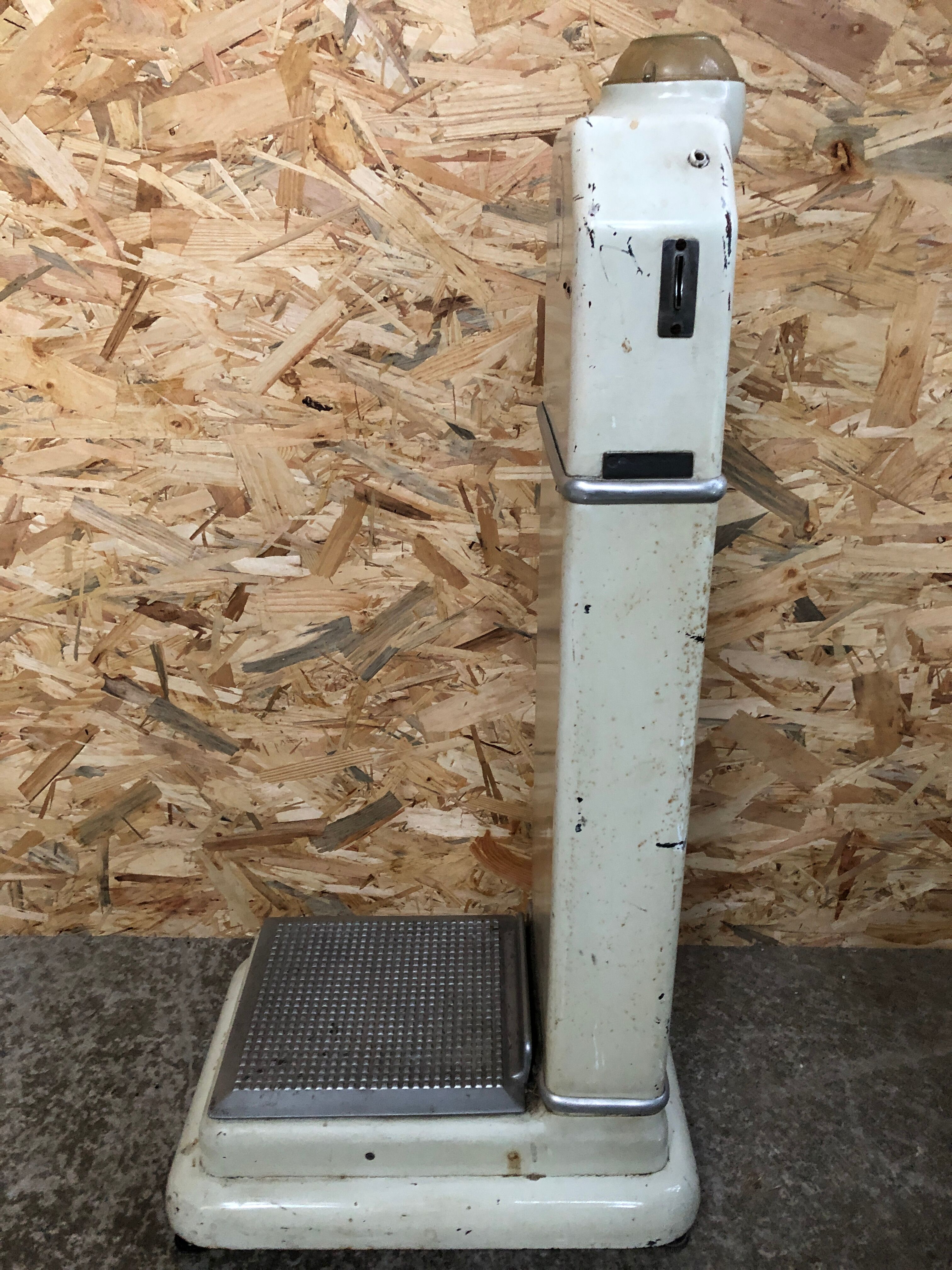 Old pharmacy scale TESTUT metal white + tray gray vintage