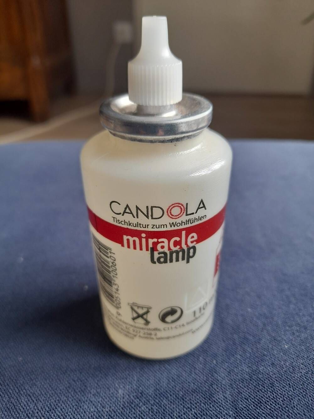 Candola table lamp with mineral oil