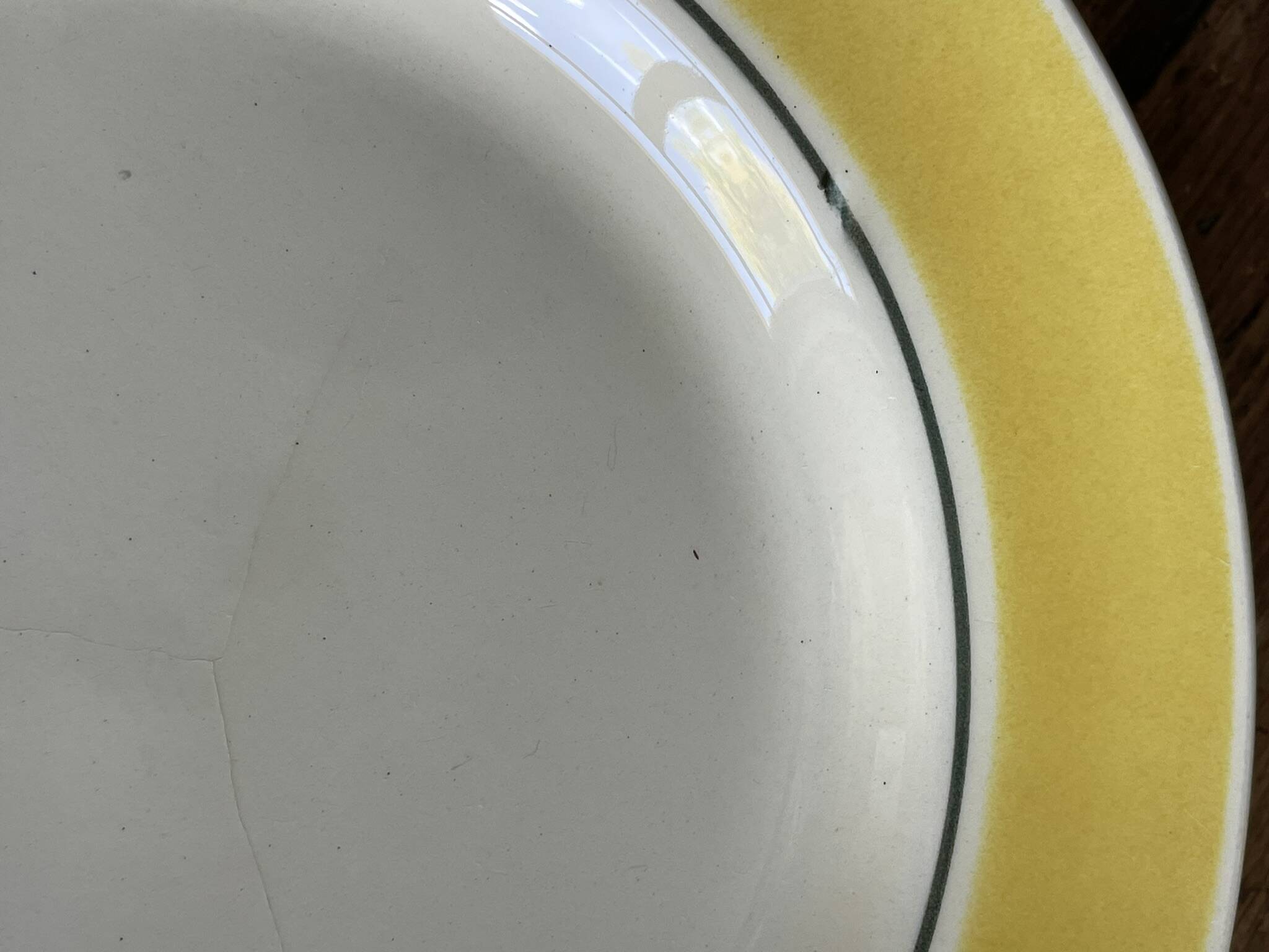 4 flat plates from Gien Caroline