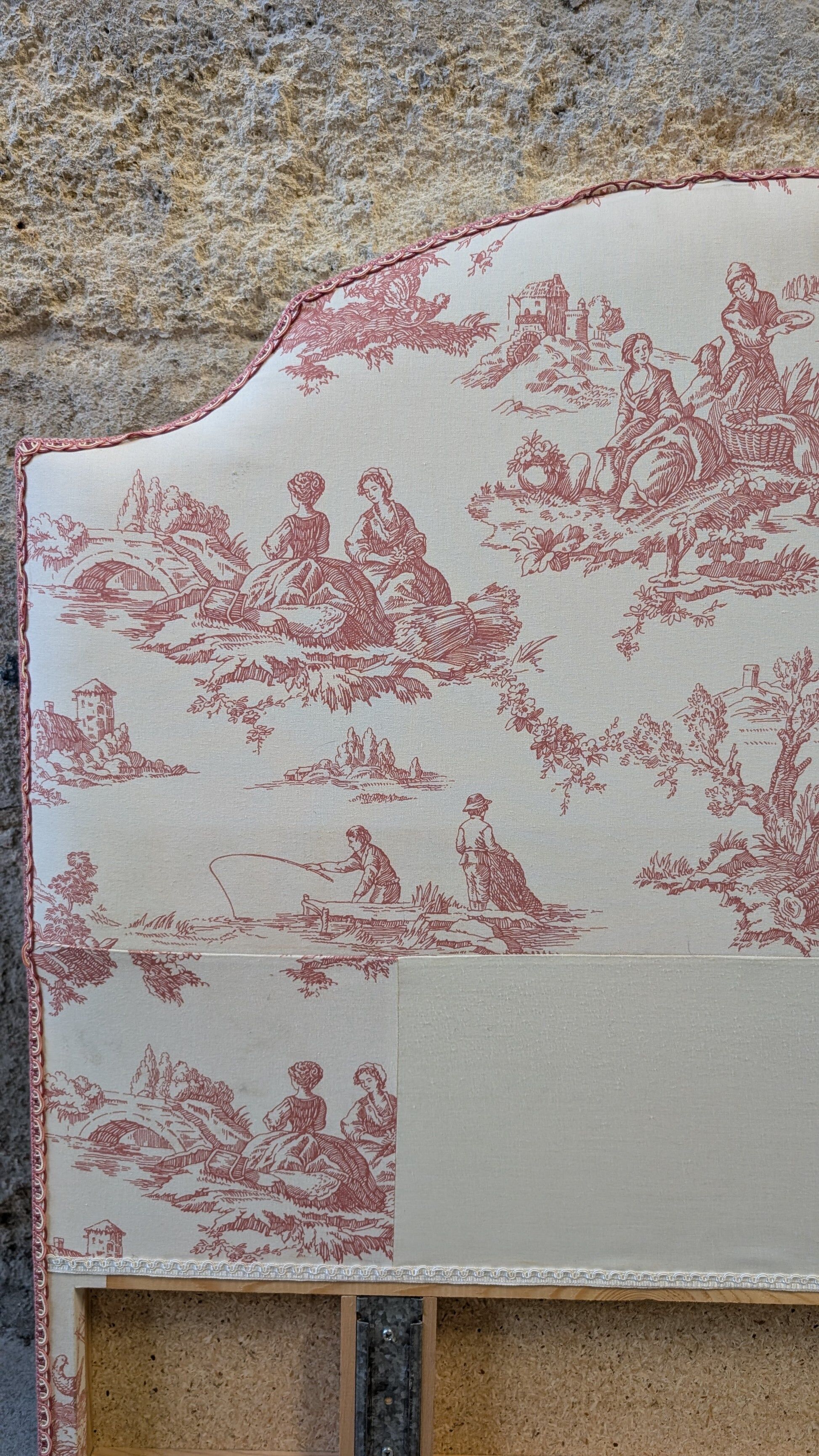 Headboard in toile de Jouy