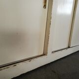 Buffet sliding doors