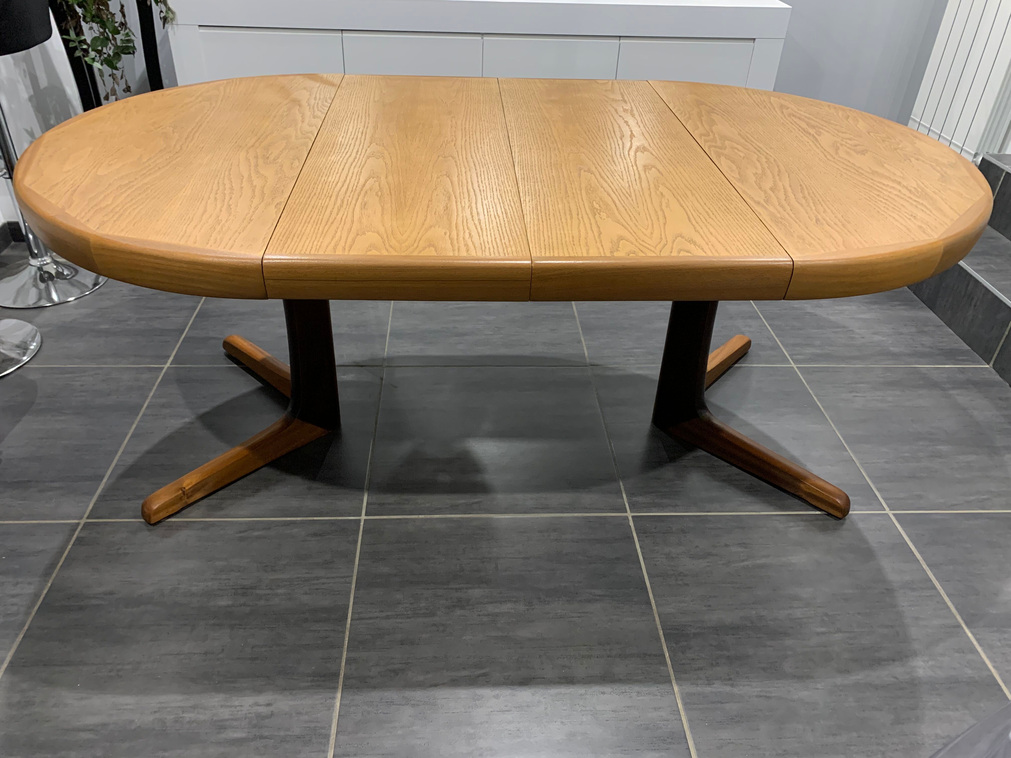 Baumann vintage 1970s extendable table
