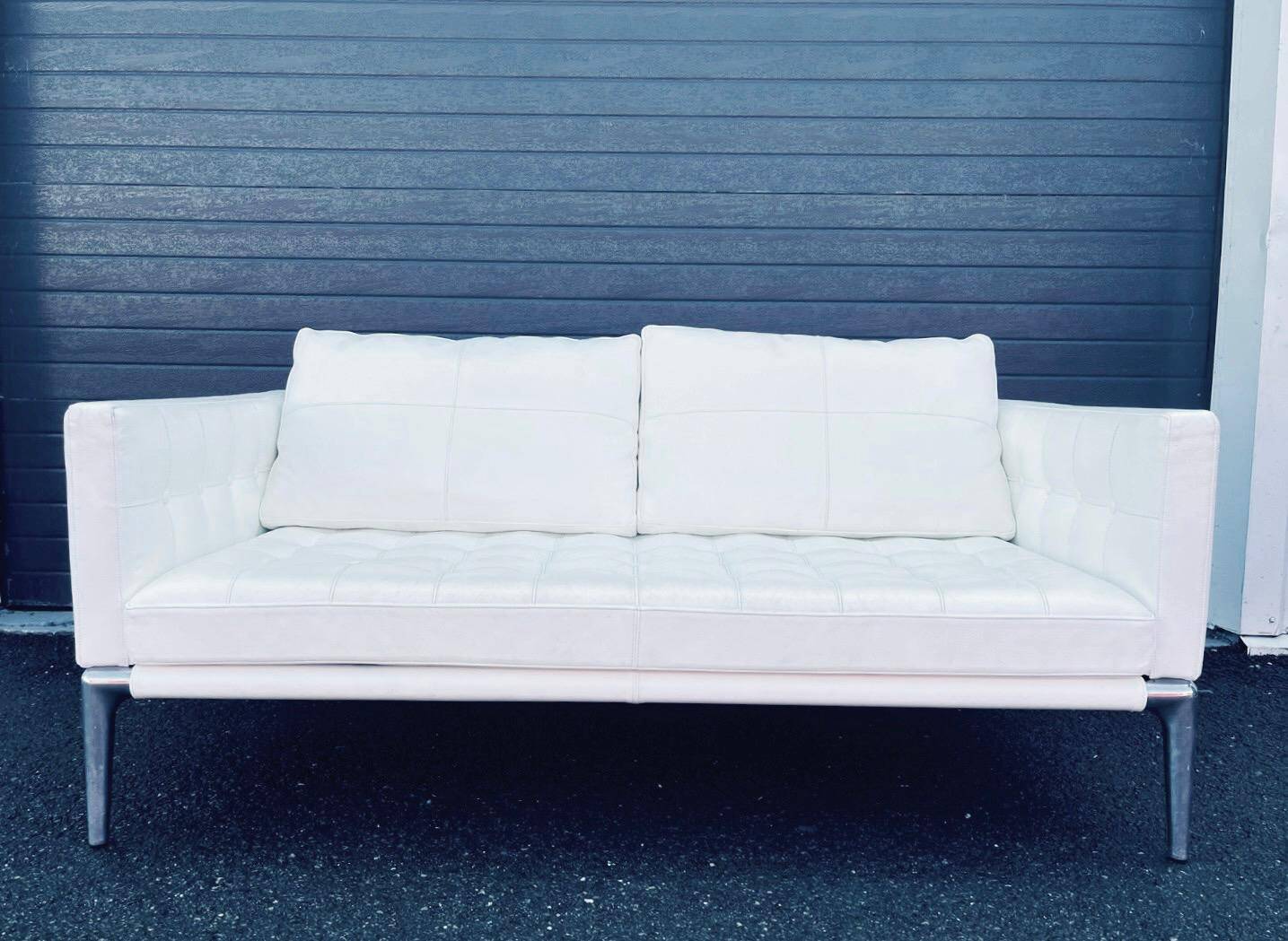 White leather flower sofa Philippe Starck x Cassina