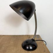 Lampe de table vintage en bakélite marron à col de cygne, années 1950