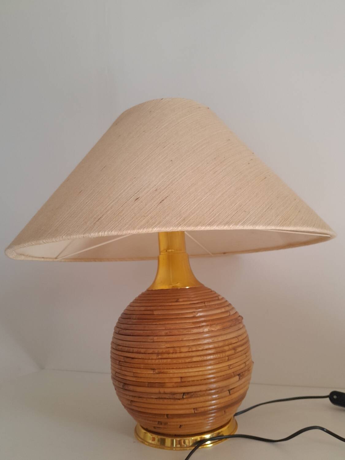 Rattan lamp