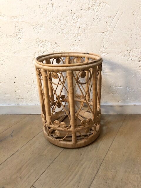 Wicker basket
