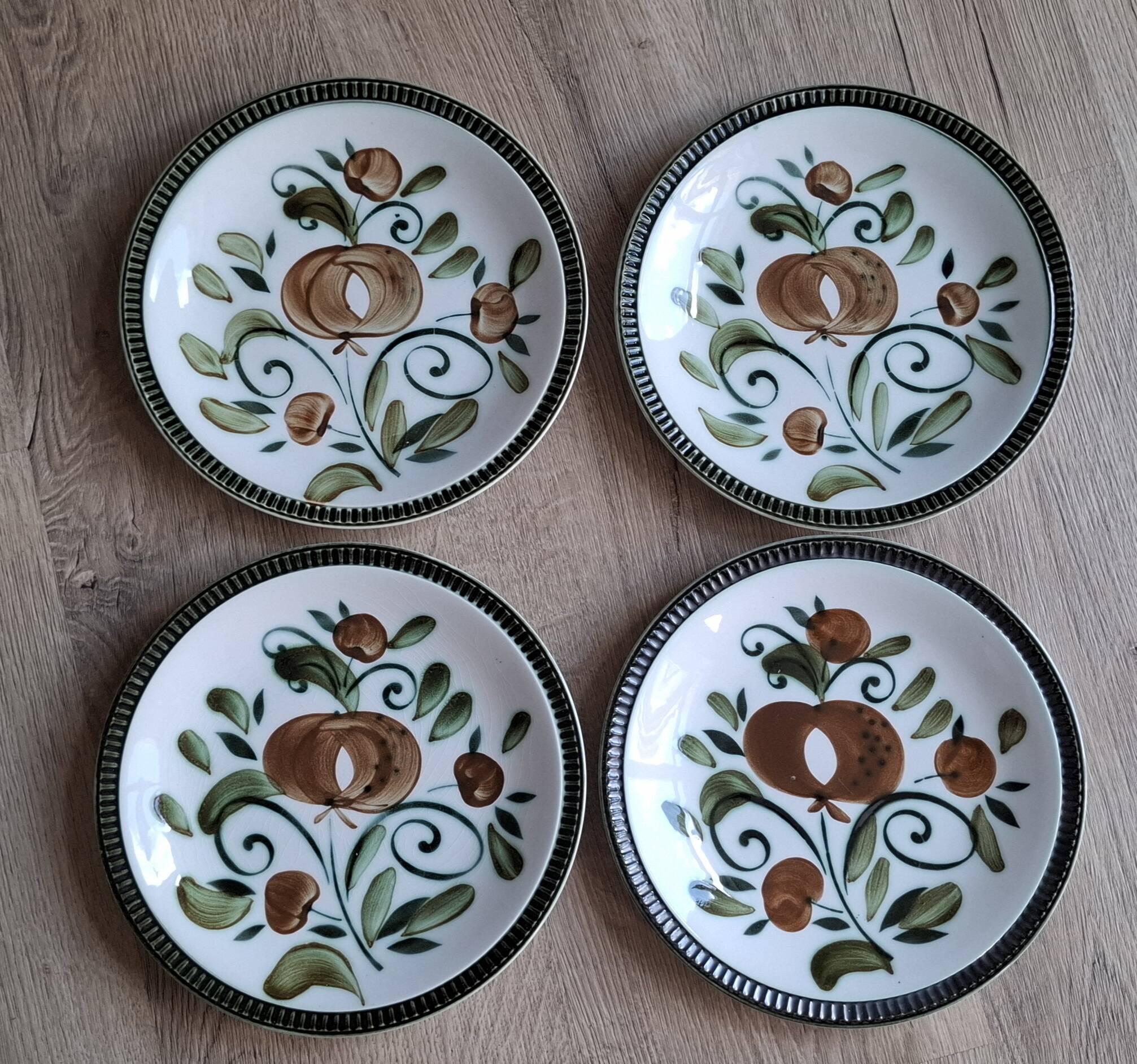 Set of 4 Argenteuil Boch plates 1966