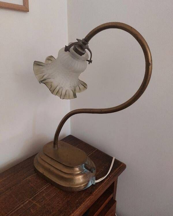 Art Nouveau table lamp