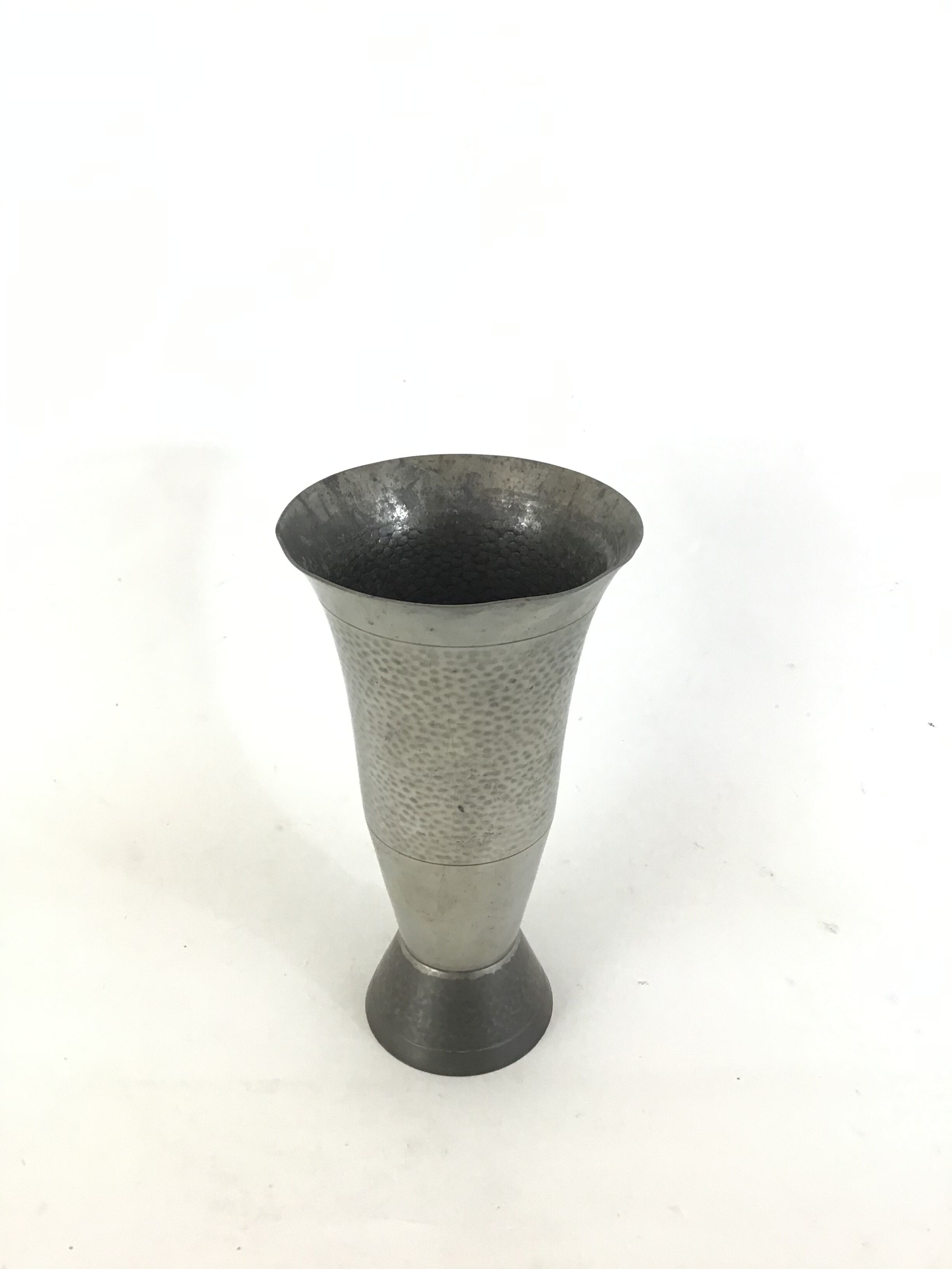 Vase en étain signé Gero Chris van der Hoef