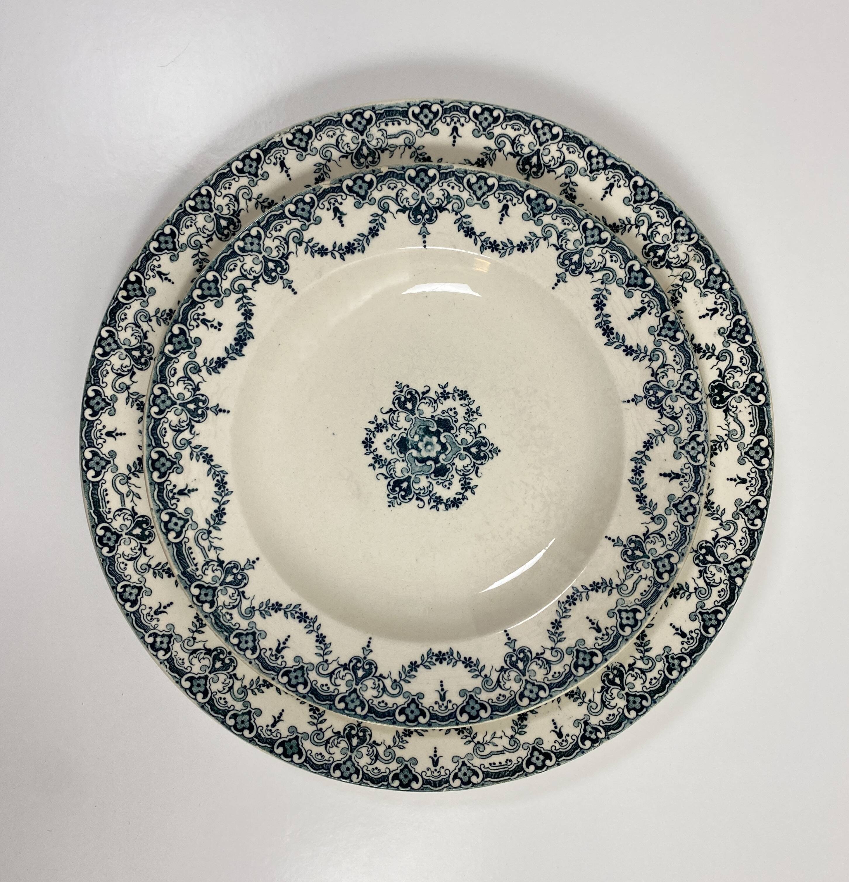 Lot of Plate, Platter, Ramier and Soup Tureen, Iron Earth, "Excelsior" service, E. Bourgeois, late 19th century