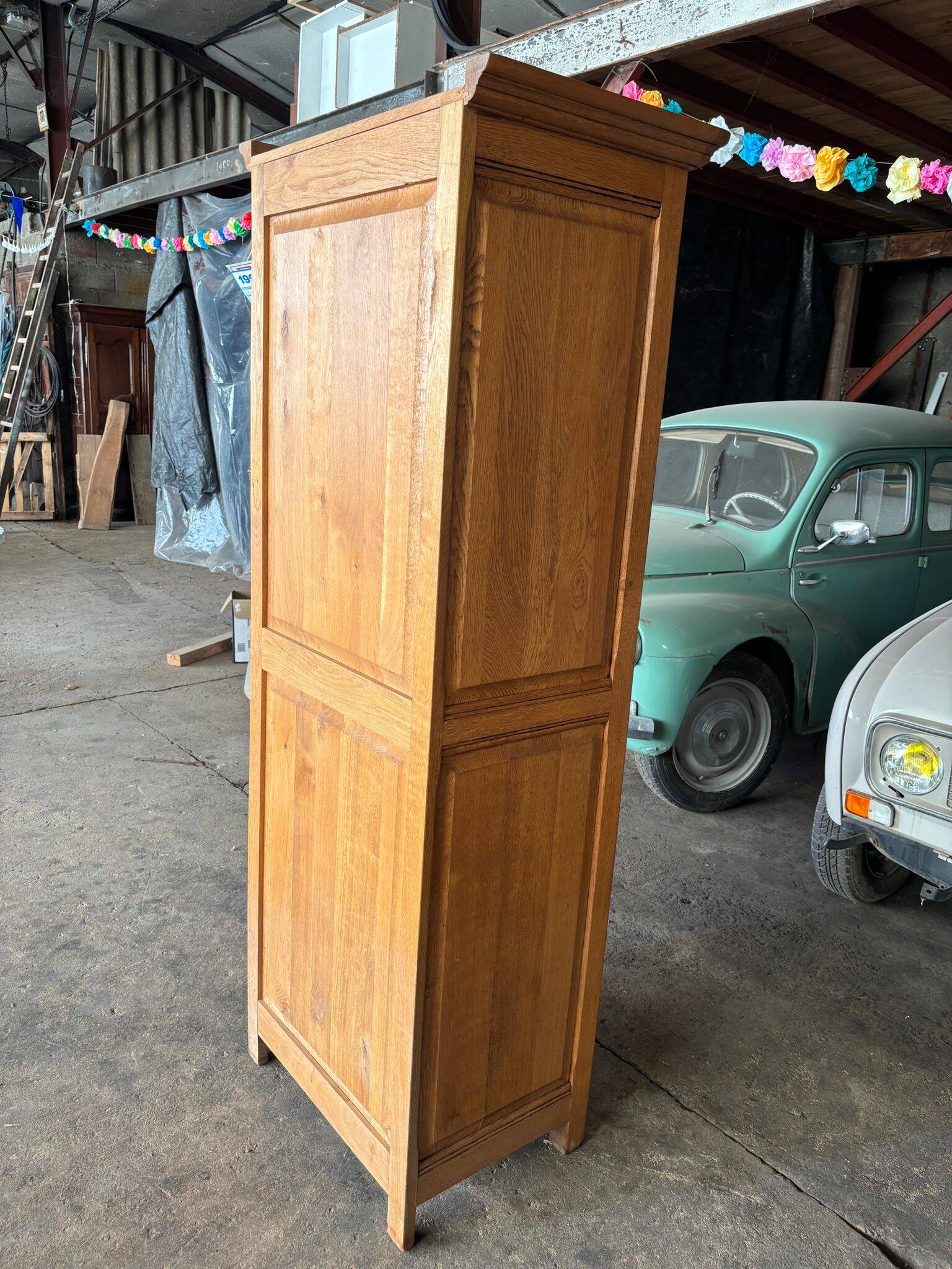 Solid wood cabinet / storage unit with one door.