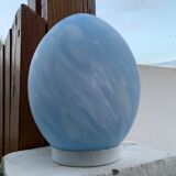 Lampe oeuf Domec en verre bleu et blanc, nuages, 1970