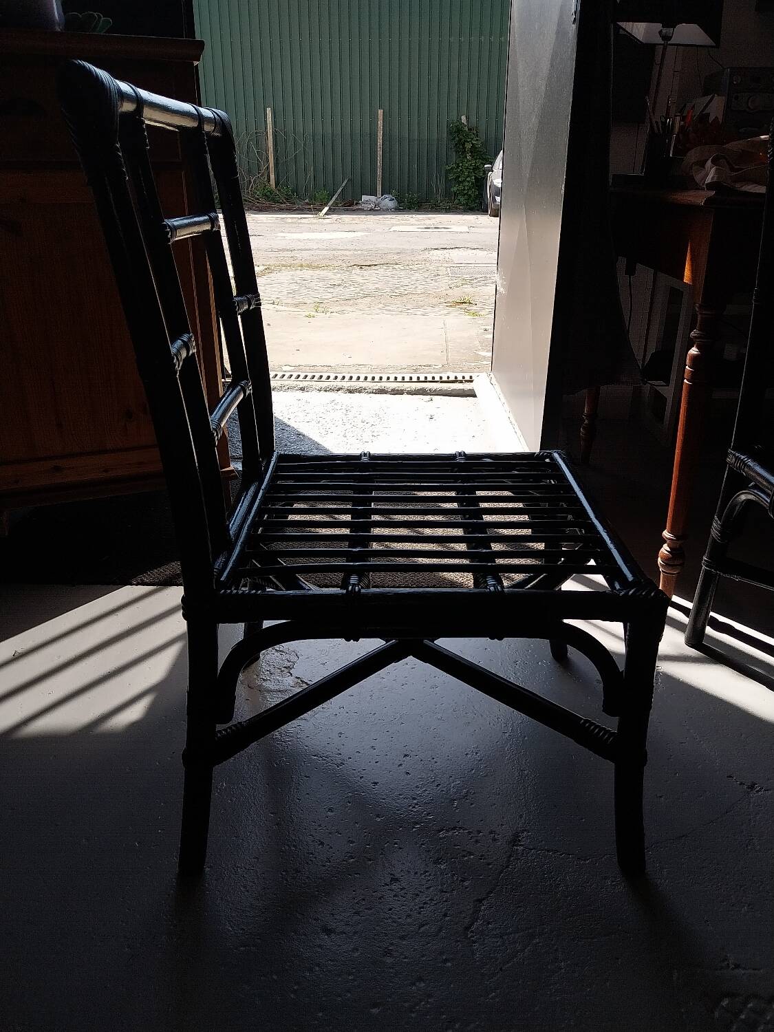 4 fauteuils en rotin noir
