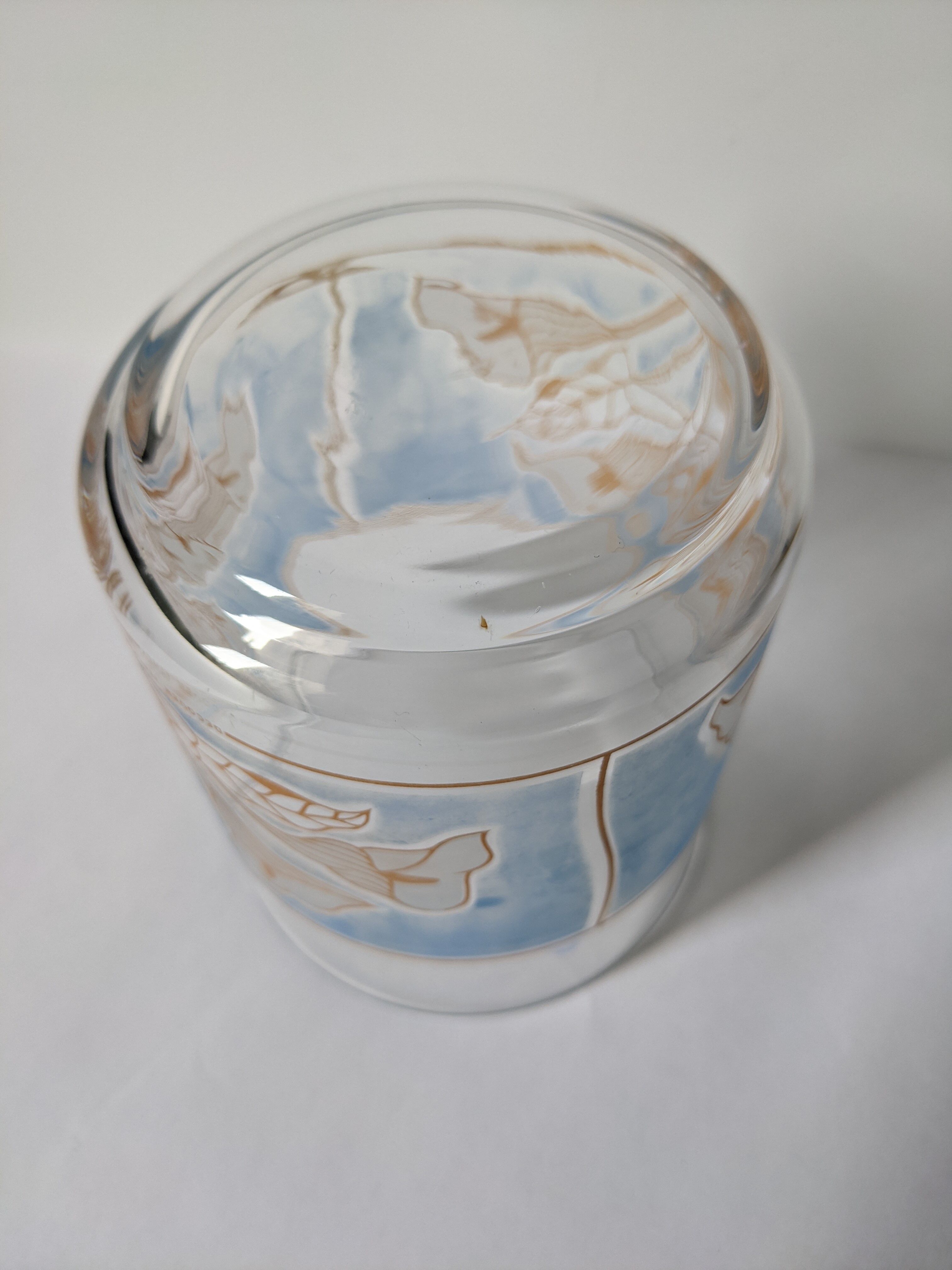 Wide vase decoration of white blue and gold lilies from decover italy - h: 12cm