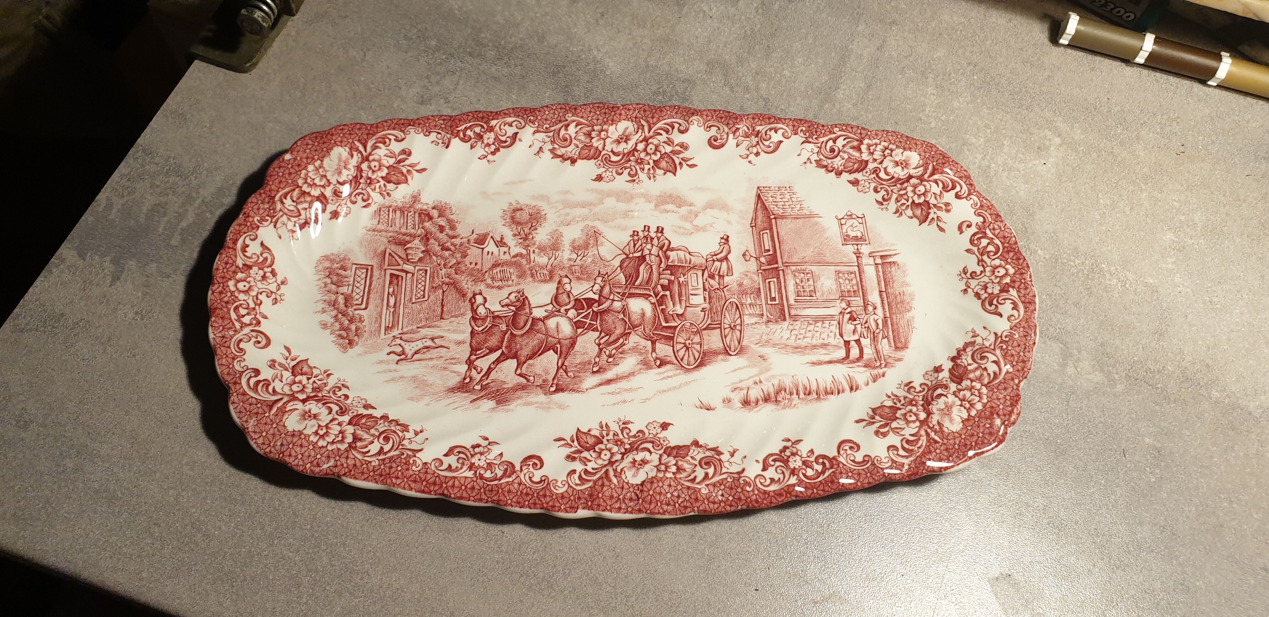 JOHNSON BROS COACHING SCENES serving dish