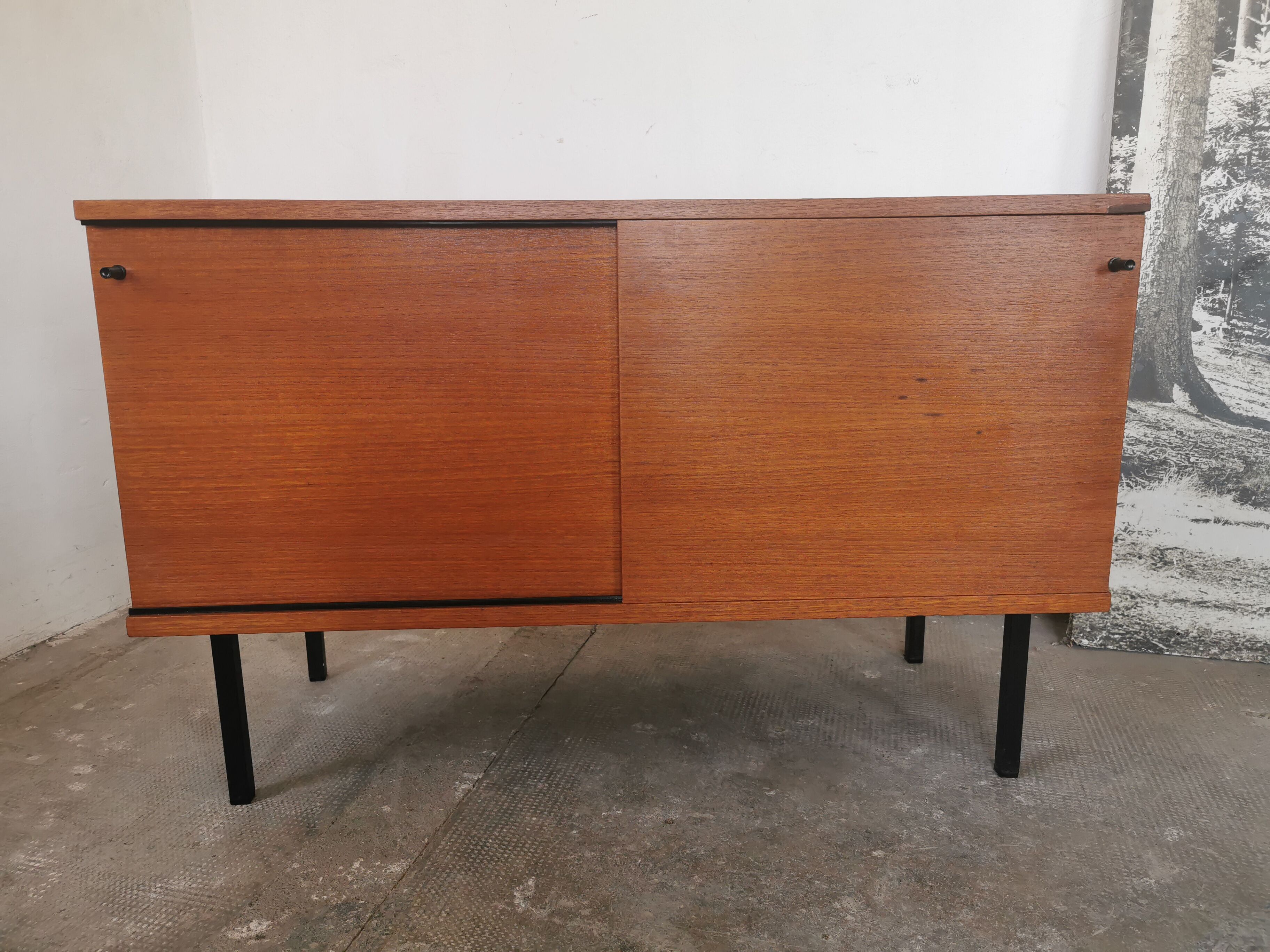 Buffet portes coulissantes en teck de Gunther Renkel pour Rego