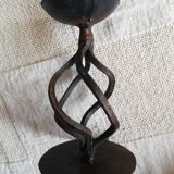 Rusty twisted candle holder for round candles