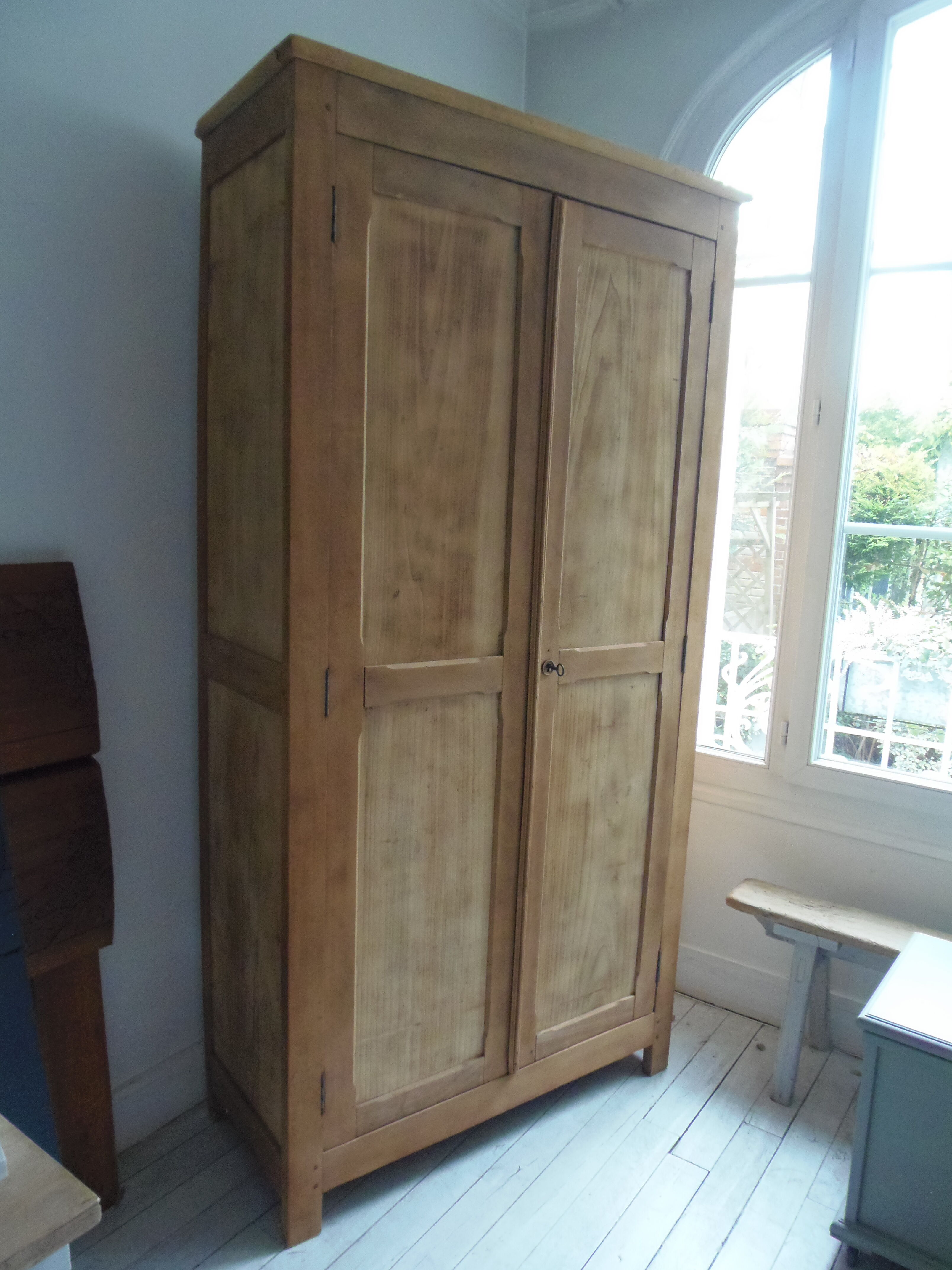 Vintage Parisian wardrobe 2 doors raw wood