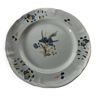 Antique plate MBFA Pornic Windsor model hand-painted