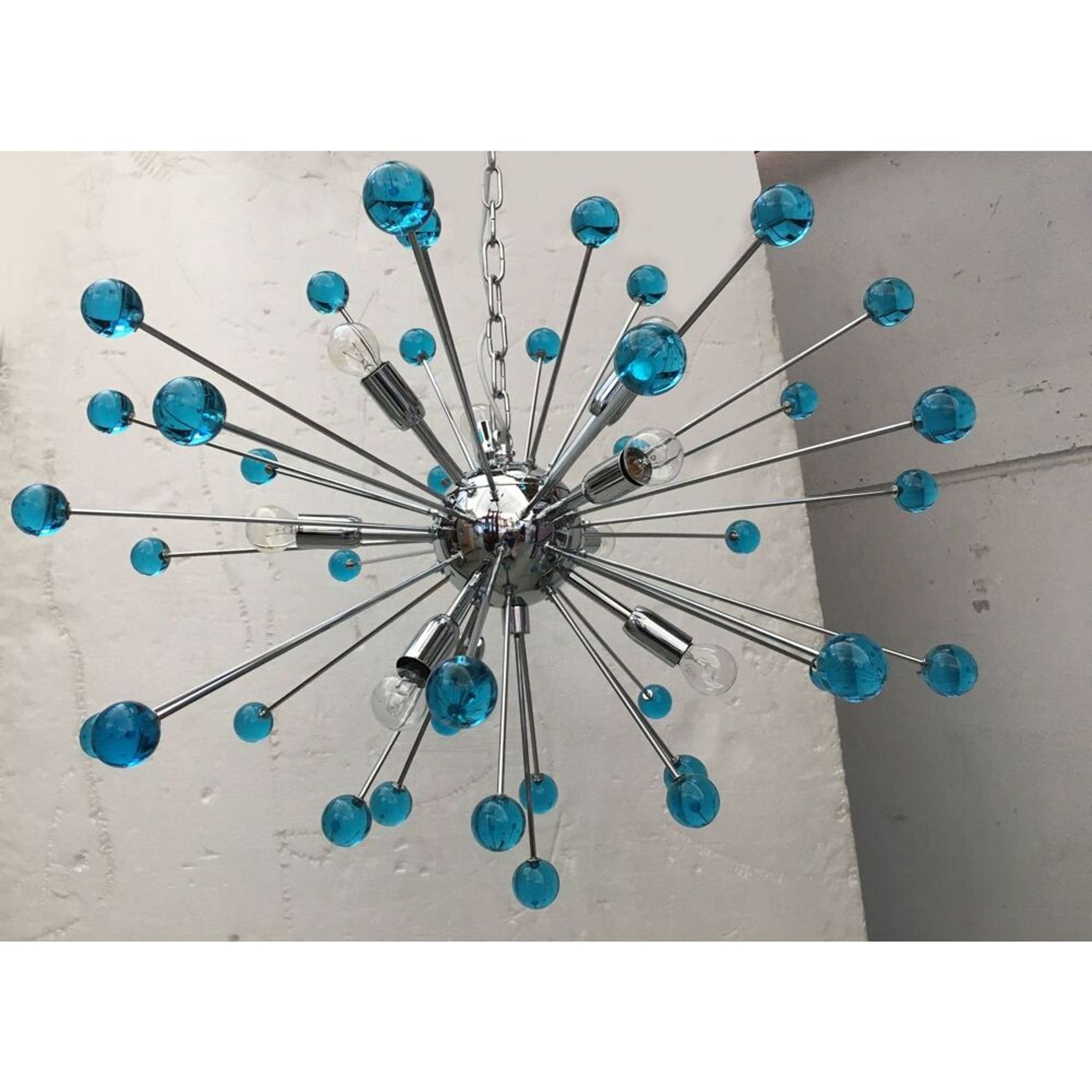 Lustre ovale spoutnik en verre de murano bleu clair « star »