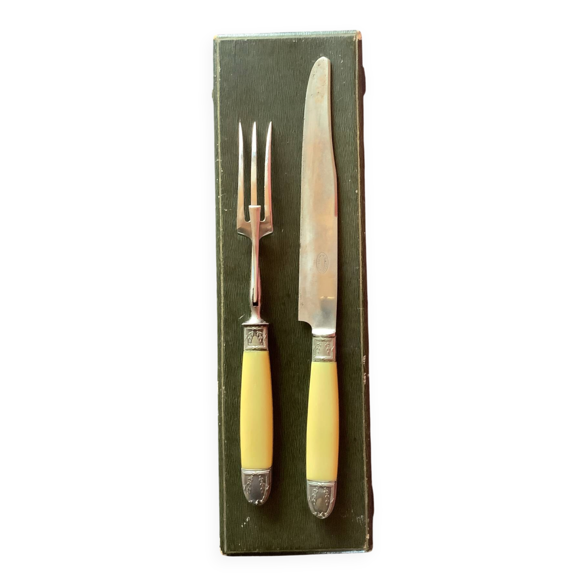 Leg knives