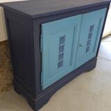 Small two-door wooden sideboard from the 1930s