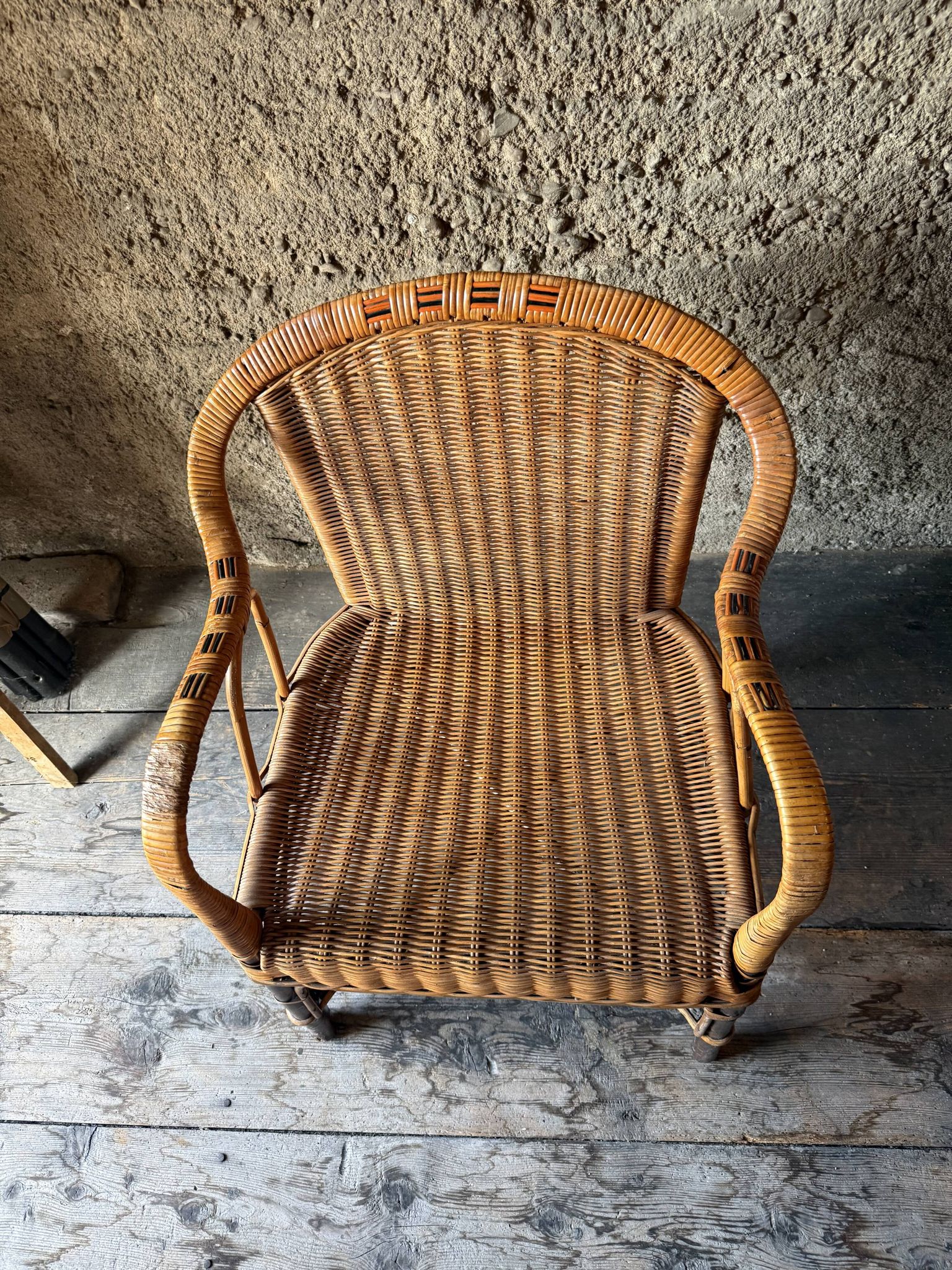 Vintage rattan colonial lounge chair