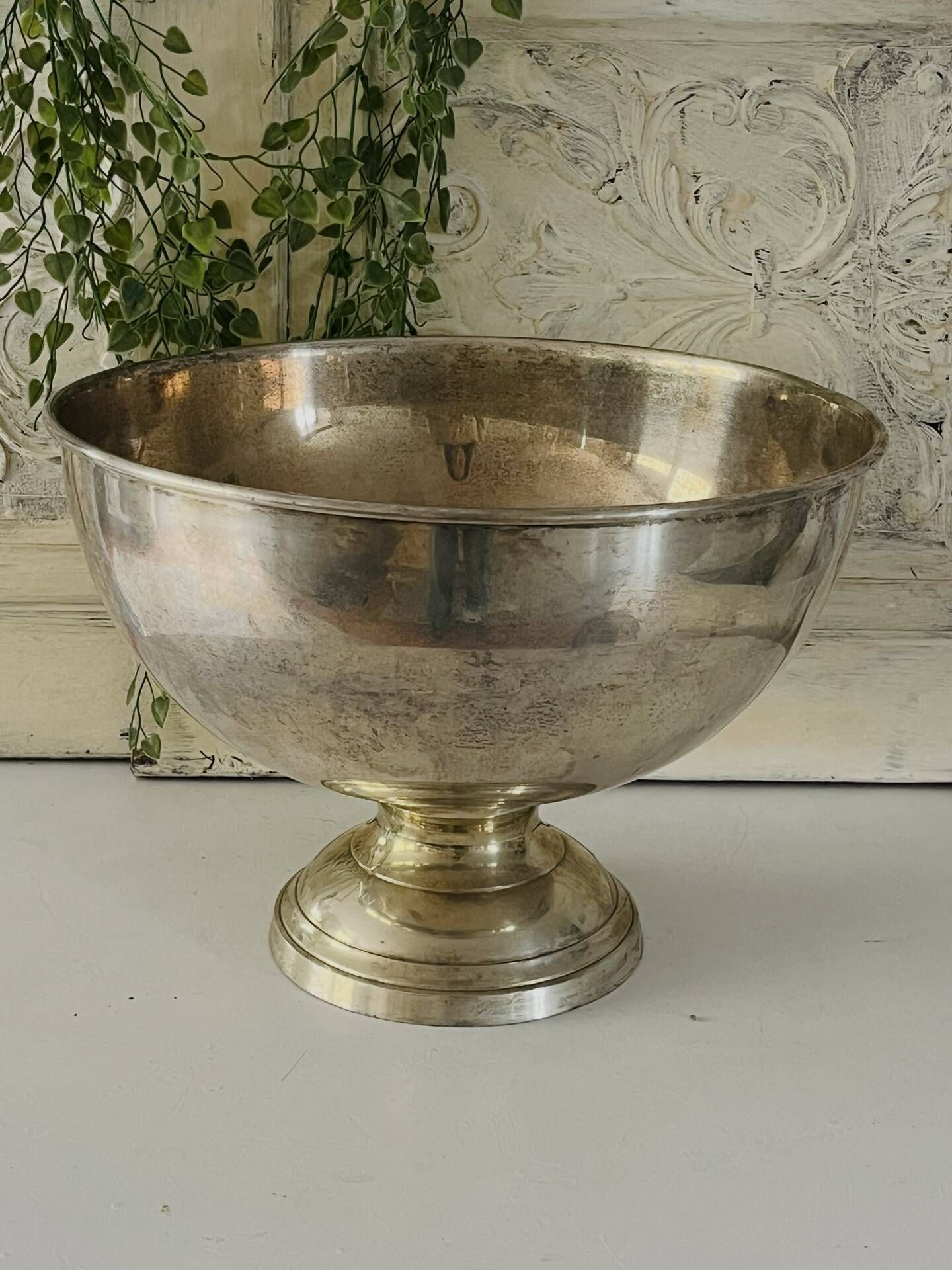 Champagne bucket Silver Plated vasque on Pedestal,