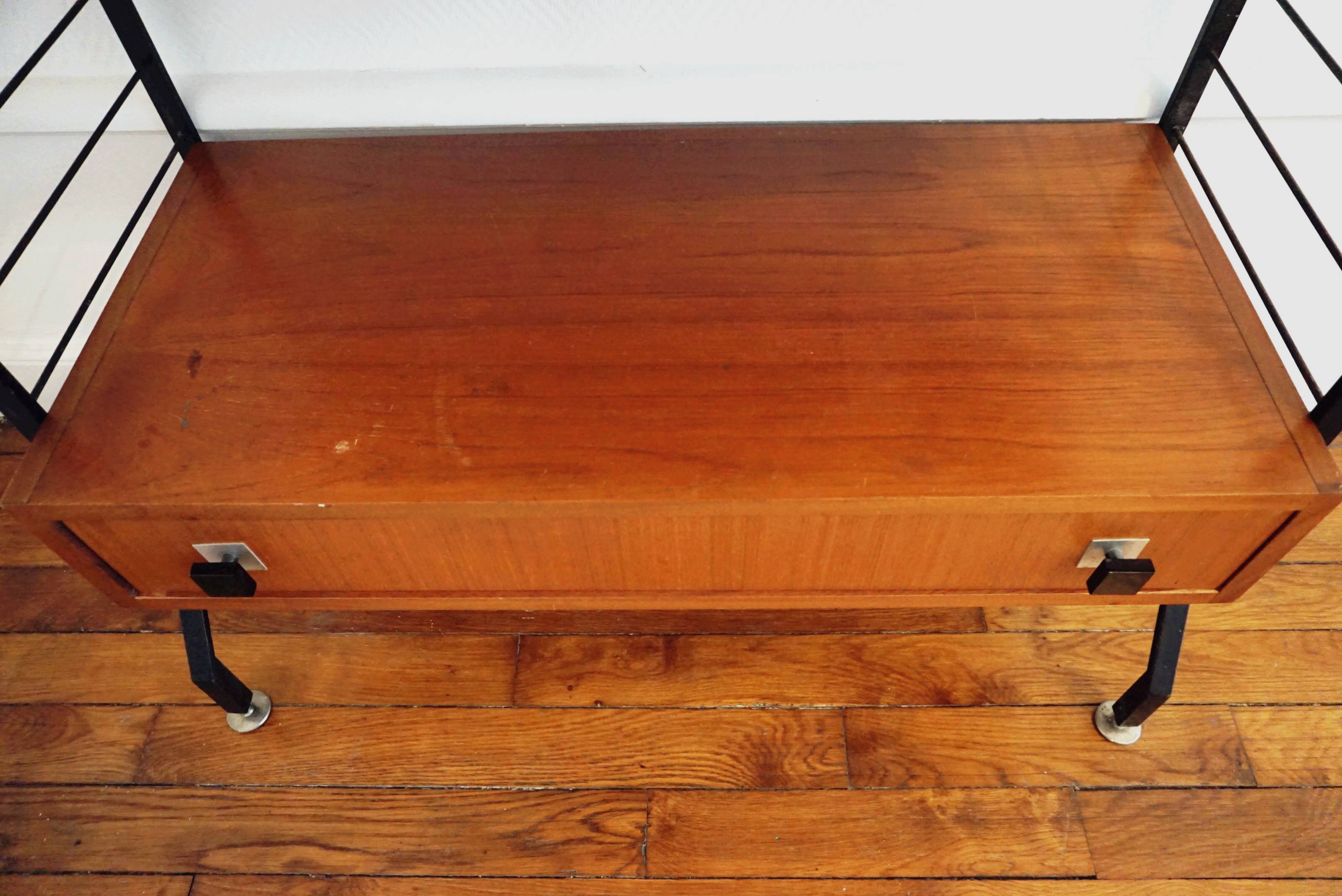 Adjustable shelf Combineurop