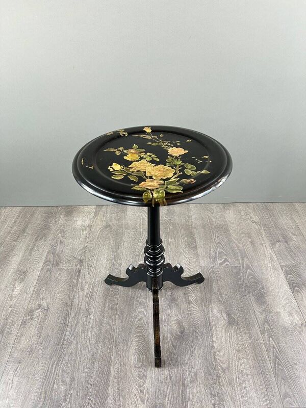 Guéridon Table à Plateau Basculant, Style Victorien , XIXe Siècle