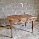 Farm table