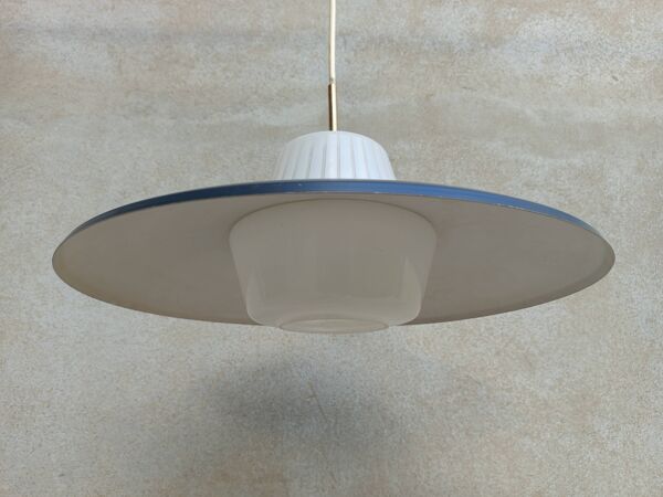 Suspension vintage luminaire en métal gris foncé et opaline