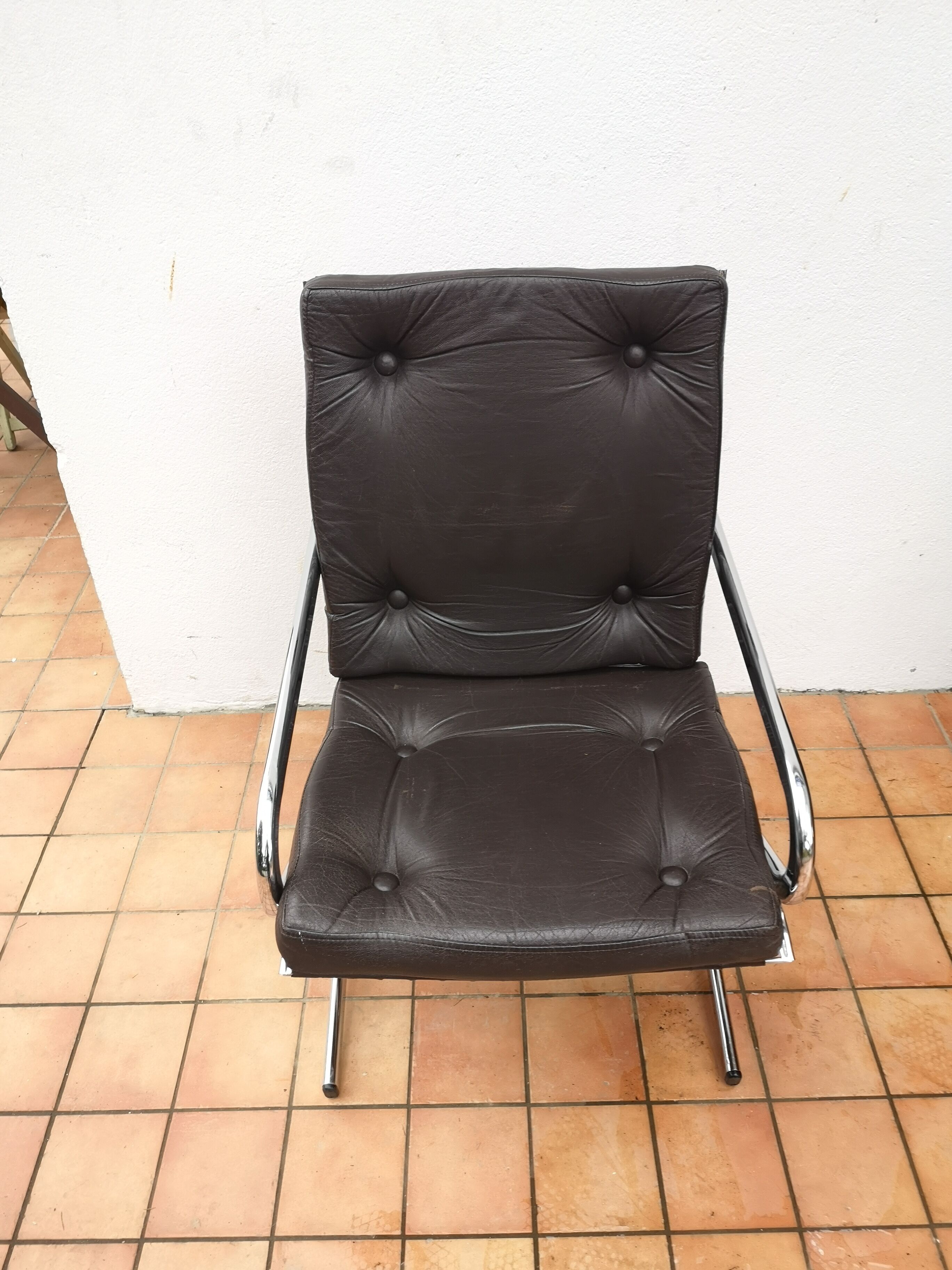 Leather armchair and chrome Italian design year 70
